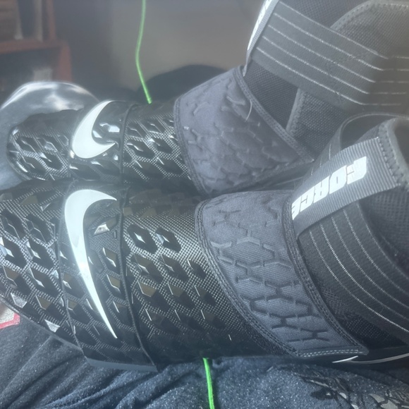 Nike Force Savage Elite 2 Football Cleats Mens size 16 Black main image 8